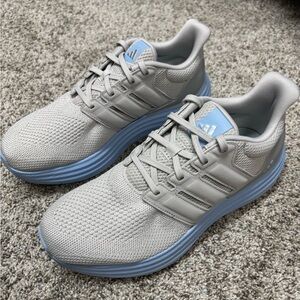 Adidas Women’s Ultradream Bold Light Gray and Blue Athletic Shoes